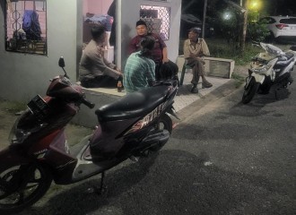 Perkuat Sinergi Dengan Masyarakat, Polresta Pekanbaru Sambangi Pos Satkamling Di Kelurahan Sekip