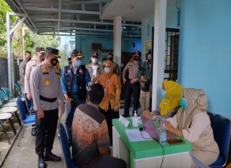 KUNJUNGI 2 PUSKESMAS, KAPOLDA : SAYA INGIN PASTIKAN SEMUA BERKOLABORASI TANGANI COVID-19
