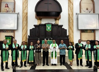 MINGGU KASIH, KAPOLRESTA PEKANBARU JALIN SILATURAHMI DENGAN JEMAAT GEREJA GPIB IMANUEL