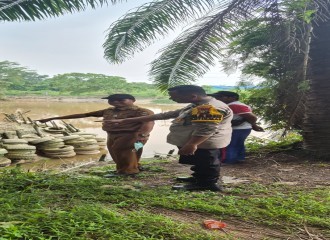 Polsek Limapuluh Bersama Forkopimkel Tinjau Parit Dan Abrasi Anak Sungai Sail, Antisipasi Banjir Di Tanjung Rhu