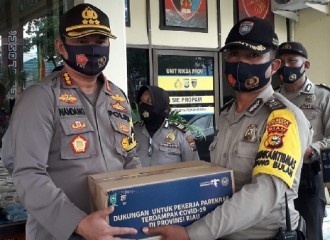 Kapolresta Salurkan 4039 Paket Sembako Kepada Bhabinkamtibmas Secara Simbolis