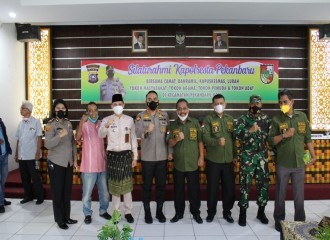Kapolresta Pekanbaru Jalin Silaturahmi Bersama Para Tokoh Di Kec. Pekanbaru Kota