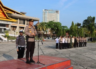 Kapolresta Pekanbaru Polda Riau Pimpin Apel Gelar Pasukan Kegiatan Tour De Siak 2022