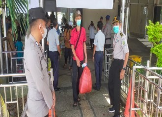Polresta Pekanbaru Pantau Arus Mudik Dan Berikan Rasa Aman Bagi Masyarakat Selama Pelaksanaan Mudik Lebaran 1444 H/ 2023 M.