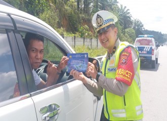 Satlantas Pantau Arus Balik Libur Lebaran Di Gerbang Tol Pekanbaru-Dumai