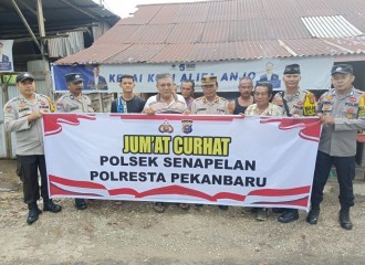 Polsek Senapelan Jumat Curhat Di Padang Bulan, Warga Adukan Hal Ini