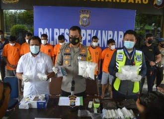 SATRES NARKOBA POLRESTA GULUNG 8 TERSANGKA SINDIKAT NARKOBA JARINGAN MALAYSIA,EMPAT KG SABU DISITA