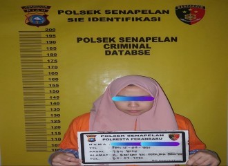 Gelapkan Uang Perusahaan Sebesar Rp.332 Juta, Seorang Karyawan Hotel Di Pekanbaru Di Amankan Polisi