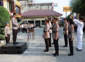 Kapolresta Pekanbaru Pimpin Upacara Serah Terima Jabatan 4 Kapolsek