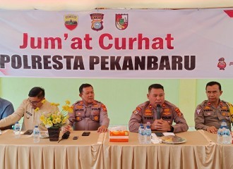 Polresta Pekanbaru Gelar "Jumat Curhat" Untuk Respons Positif Terhadap Keluhan Masyarakat