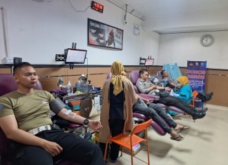 Jelang Hari Lalu Lintas Bhayangkara Ke-68, Satlantas Polresta Pekanbaru Gelar Donor Darah