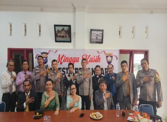 Polresta Pekanbaru Gelar Minggu Kasih Di HKBP Dame 