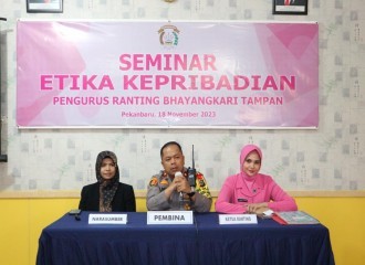 Ketua Ranting Bayangkari Polsek Tampan Gelar Seminar Etika Kepribadian