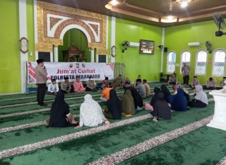 Polresta Pekanbaru Gelar Jum'at Curhat Bersama Warga Di Kelurahan Rumbai Bukit