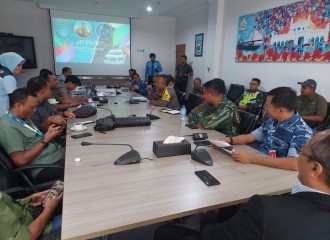 Lakukan Cooling System, Kapolsek Bukit Raya Hadiri Rapat Koordinasi Pelaksanaan Airport Security Exercise ( ASE ) Tahun 2024 Di Bandara SSK II Pekanbaru. 