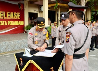Kompol Alvin Agung Wibawa Dilantik Kapolresta Pekanbaru Menjadi Kasatlantas