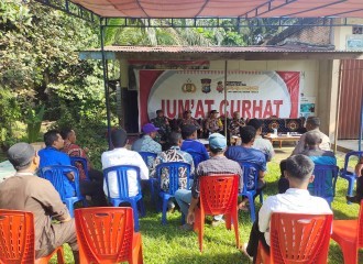 Jemput Aspirasi Masyarakat, Polresta Pekanbaru Gelar Jumat Curhat Di Tebing Tinggi Okura