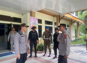 Pastikan Keamanan Dalam Rangka Pemilu 2024, Personel Polresta Pekanbaru Laksanakan Patroli Sinergitas