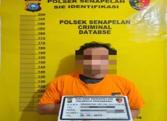 Tak Terima Orang Tua Di Bentak, Seorang Pria Di Pekanbaru Ancam Pemilik Warung Dengan Samurai