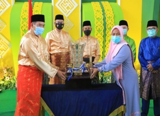 KAPOLRESTA HADIR PEMBUKAAN MTQ KE 53 TINGKAT KOTA PEKANBARU DI KOMPLEK PERKANTORAN TENAYAN RAYA