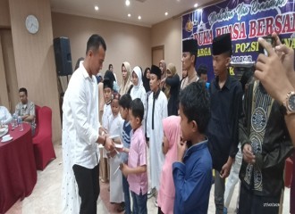 Polsek Senapelan Gelar Acara Buka Bersama Dan Berikan Santunan Kepada Anak Yatim Di Wilayah Kerjanya