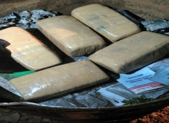 Lima Bungkus Ganja Kering Ditemukan Didalam Tong Sampah