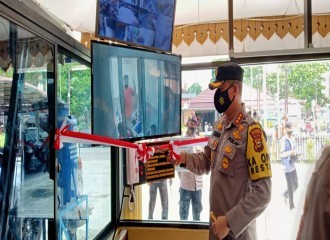 KAPOLRESTA PEKANBARU RESMIKAN PEMAKAIAN VIDIO INTERKOM TAHANAN POLSEK LIMA PULUH 