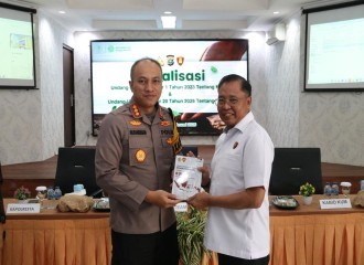 Polresta Pekanbaru Gelar Penyuluhan Hukum Bersama Tim Divkum Polri