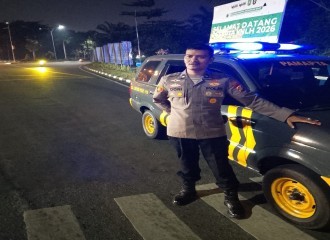 Polsek Bukit Raya Gelar Blue Light Patrol, Wujudkan Situasi Kamtibmas Kondusif Di Malam Hari