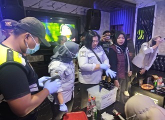 Polresta Pekanbaru Gelar Razia THM, 17 Pengunjung Jalani Tes Urine