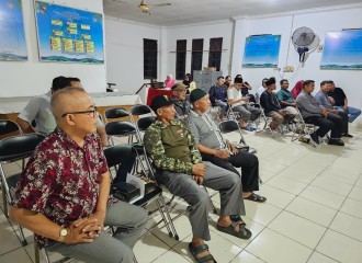 Polsek Bukit Raya Hadiri Pemilihan Ketua LPMK Simpang Tiga, Perkuat Sinergitas Membangun Kelurahan