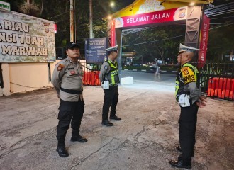 Polsek Pekanbaru Kota Tingkatkan Patroli Blue Light Cegah Gangguan Kamtibmas